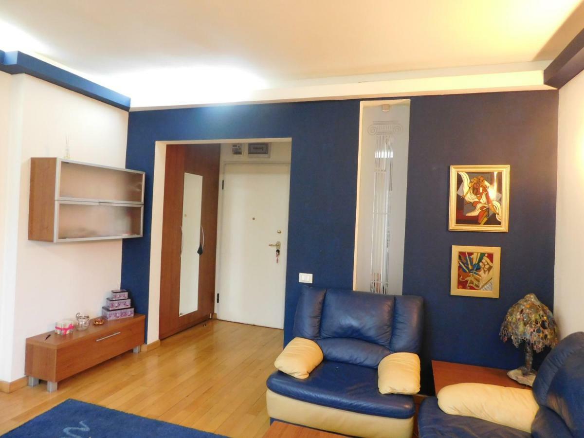 Nicole'S Apartment Бухарест Экстерьер фото