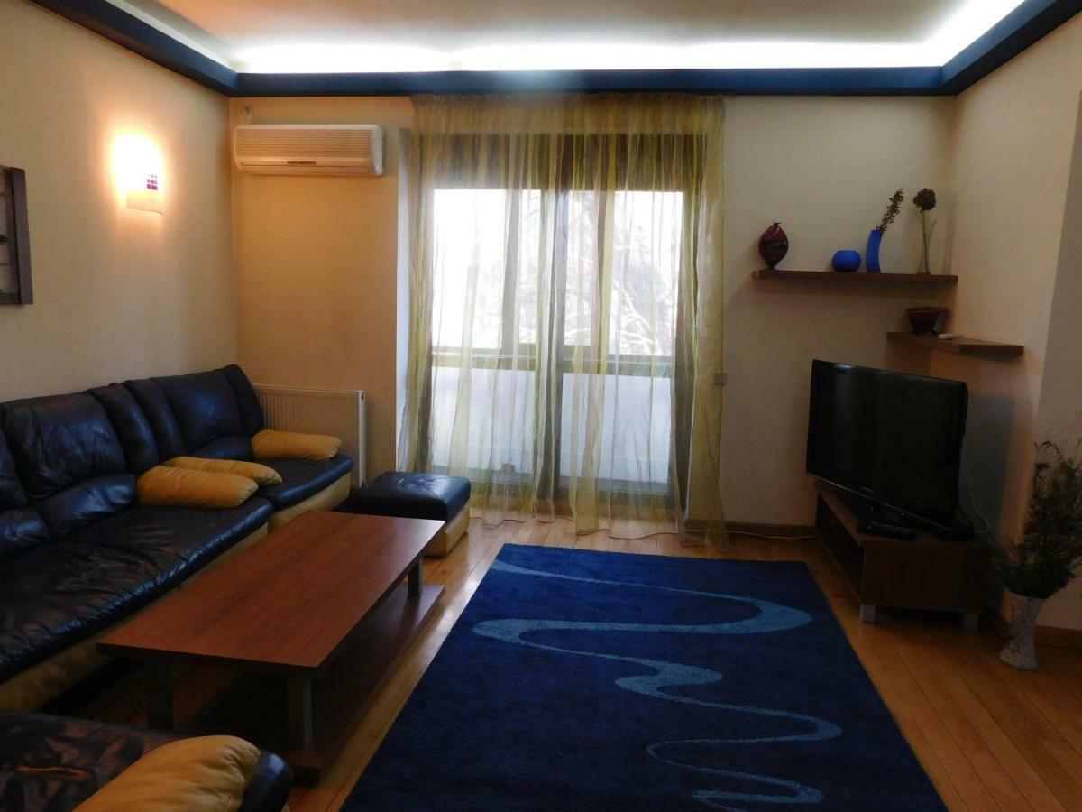 Nicole'S Apartment Бухарест Экстерьер фото