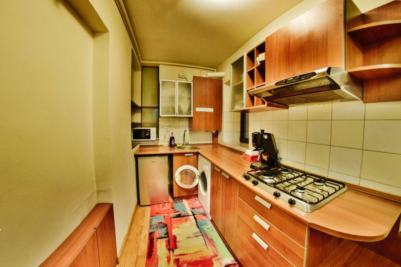 Nicole'S Apartment Бухарест Экстерьер фото
