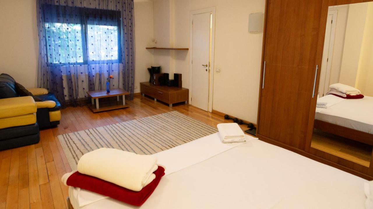 Nicole'S Apartment Бухарест Экстерьер фото